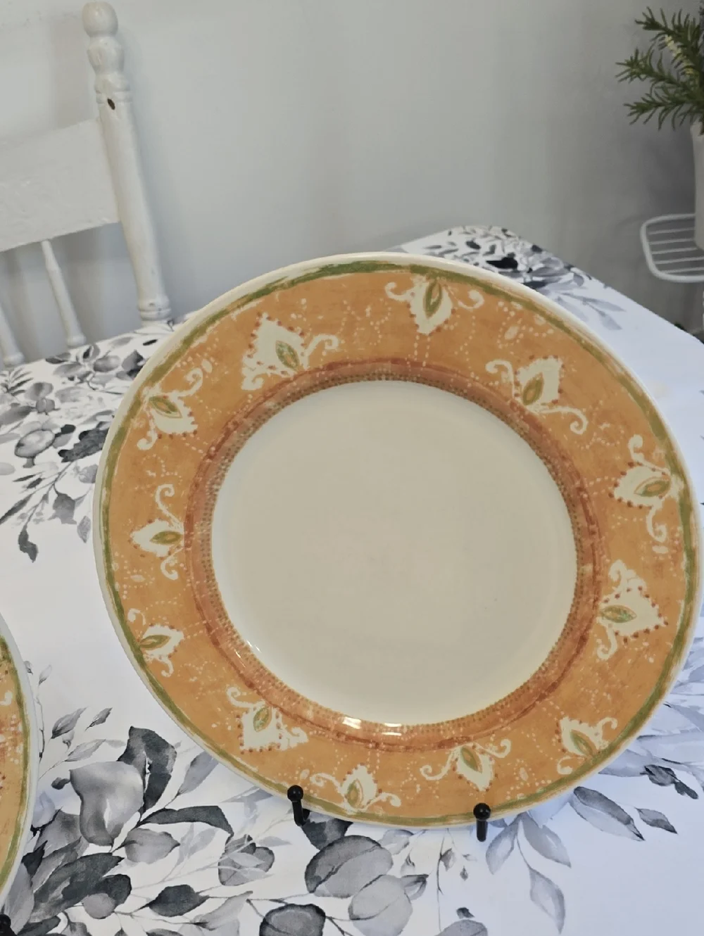 Pier 1 Set Of 2 Earthenware Moroccan Plates England